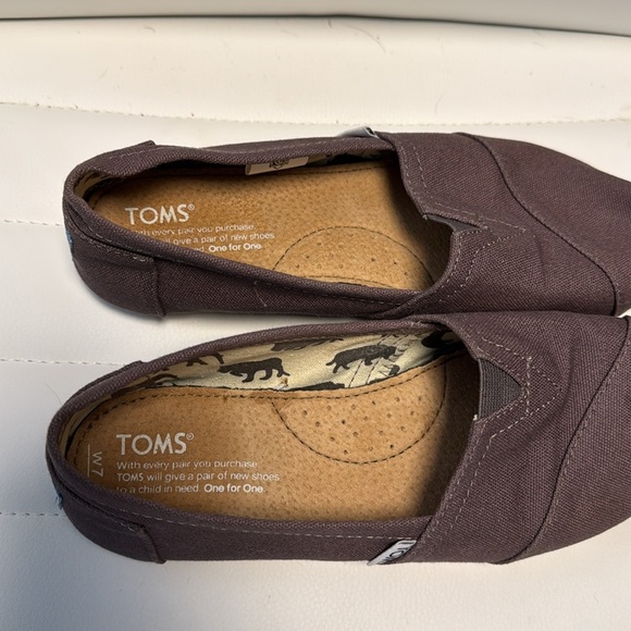 TOMS Brown Flats Slip-On Shoes with Elastic V-Insert - Picture 2 of 5